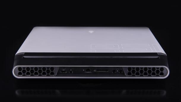 游戲本的工業(yè)設計，公司旗艦-ALIENWARE AREA-51M評測